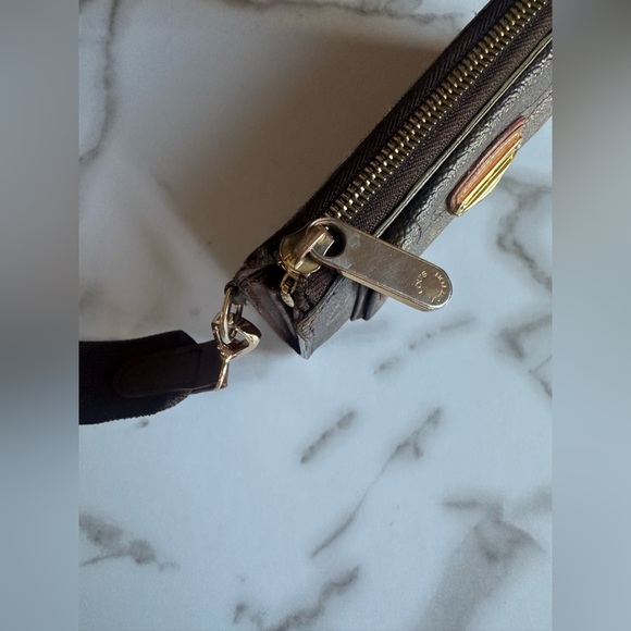 Authentic Louis Vuitton Astrid Wallet crossbody w/COA - Picture 9 of 12